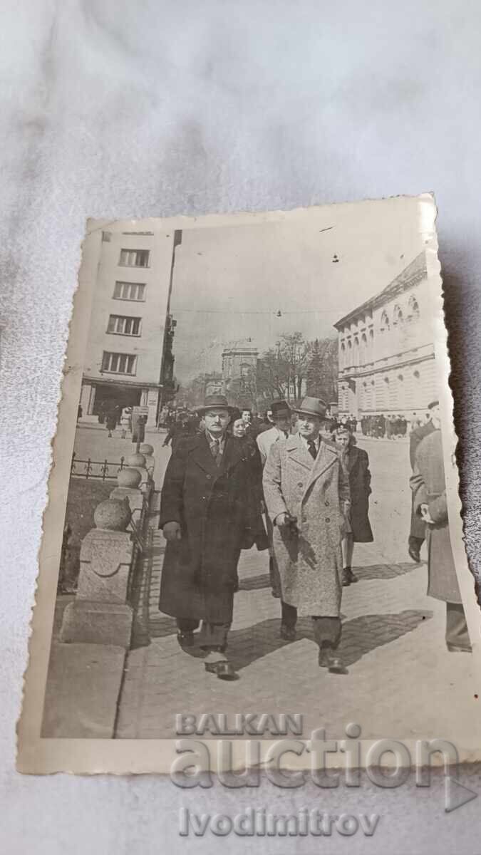 Photo Sofia Two men on Tsar Osvoboditel Blvd.