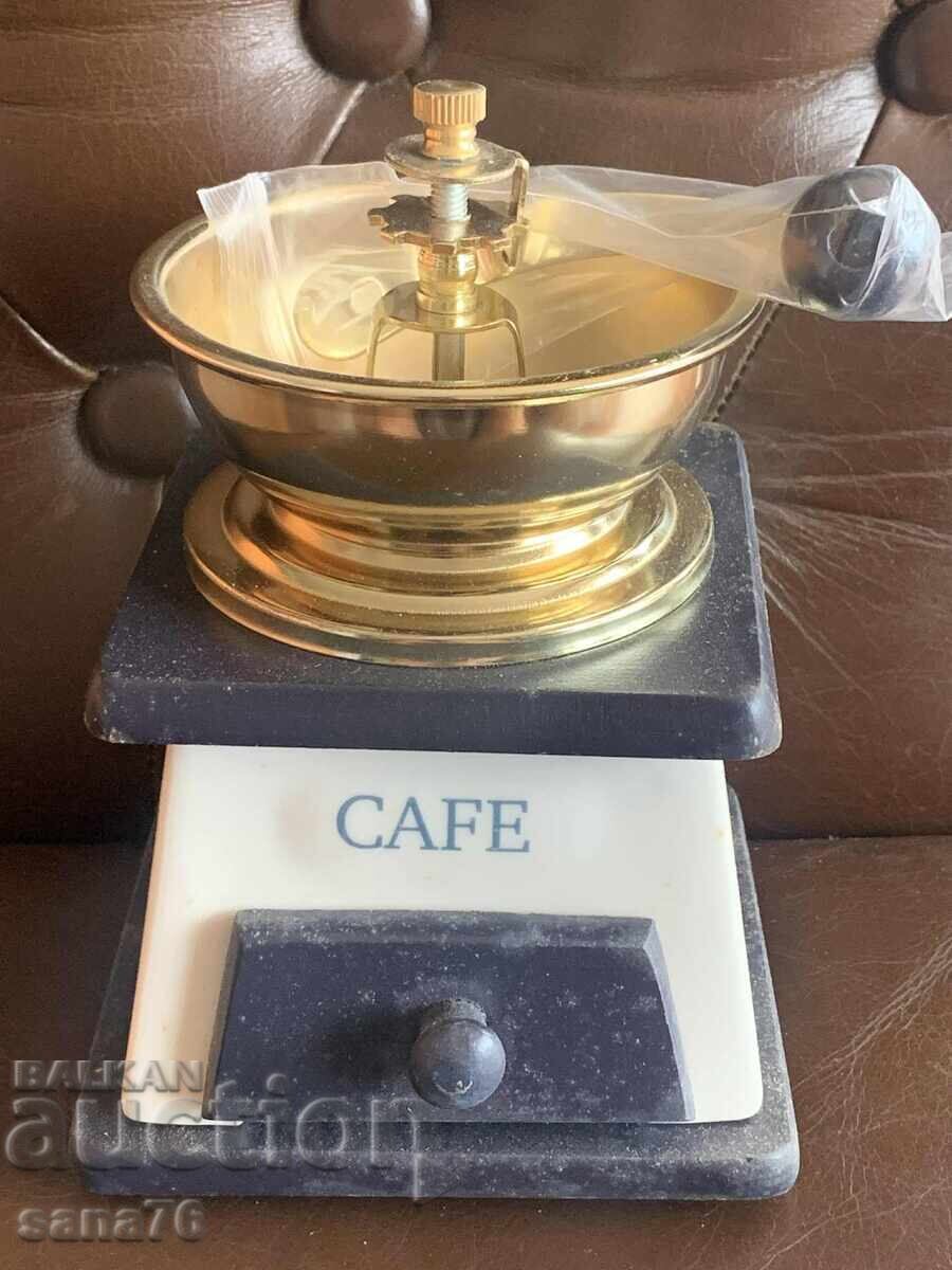 New retro porcelain grinder, coffee mill (with box)