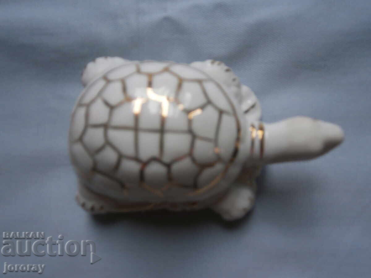 Порцеланова фигура Порцеланова фигура