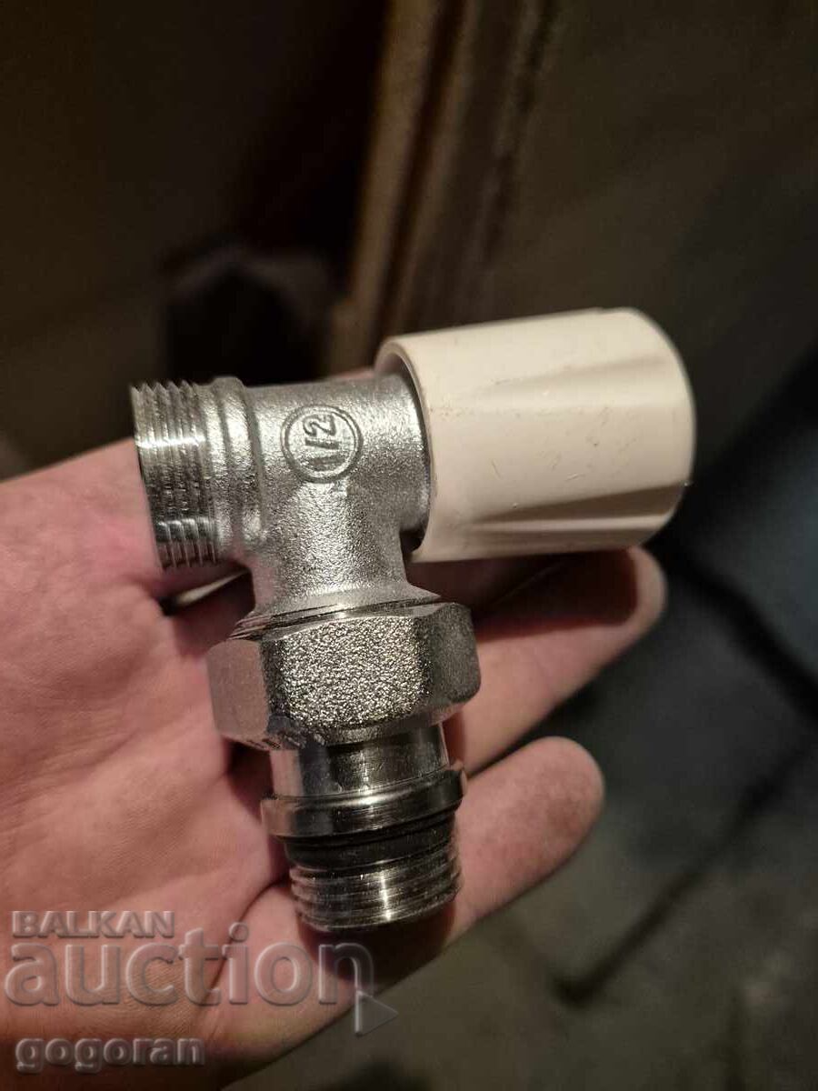 Auction Radiator Valves 2 Auction Radiator Valves 2
