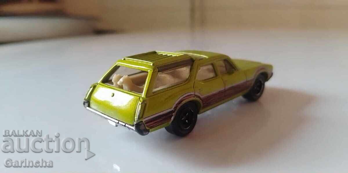 Auction  Matchbox 1/64