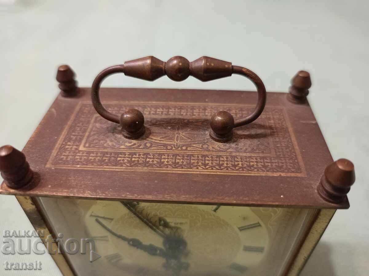 Livrarea Ceas de masă West Germany Livrarea Ceas de masă West Germany