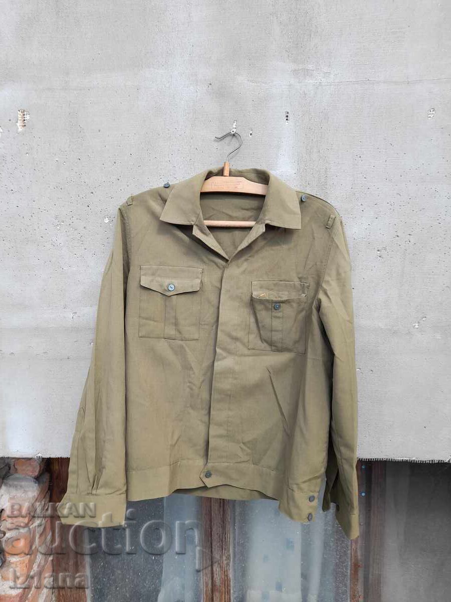 Παλιό στρατιωτικό πουκάμισο