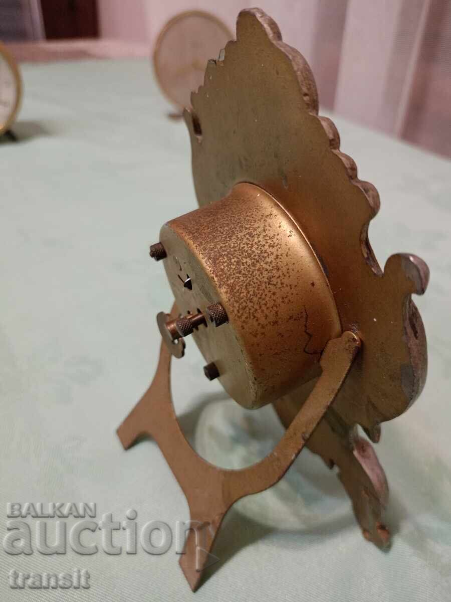 Ceas de birou cu preț € 70.00 | 136.91 BGN