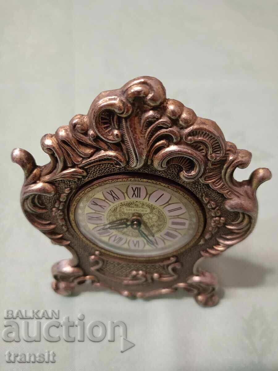 Delivery of Desk clock Delivery of Desk clock