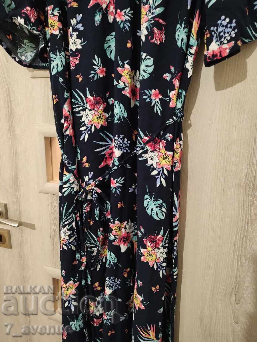 Dress, beautiful, comfortable, ankle-length 18.10.25 with price 49.00 BGN | € 25.05