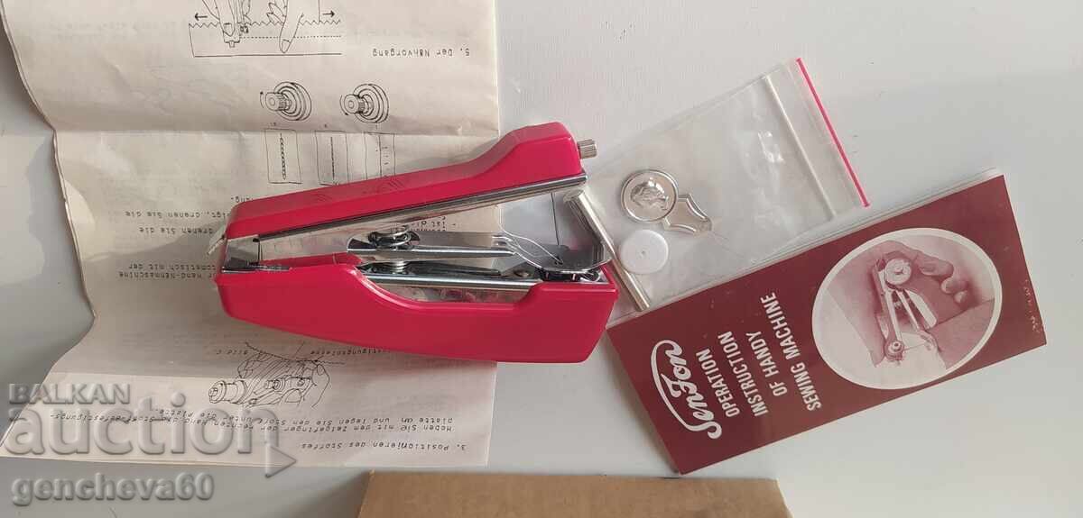 Delivery of German portable mini sewing machine