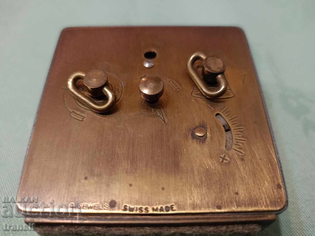 Ceas de masă Swiza - 7