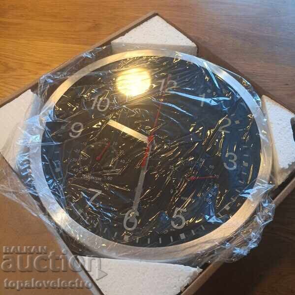 НОВ! Радио стенен часовник без тиктакане с температура и вла - 6