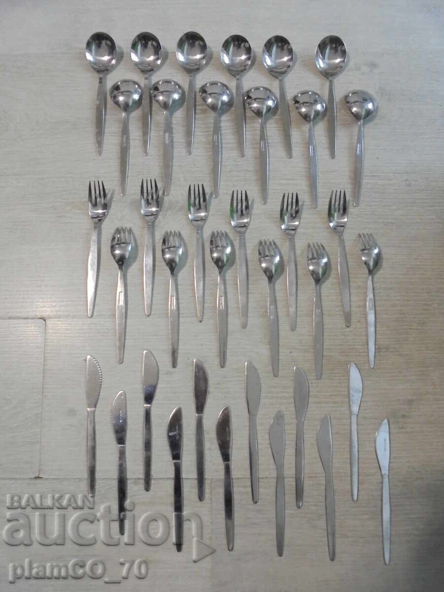 Licitație №*8323 Set tacâmuri ROSTFRITT STAL