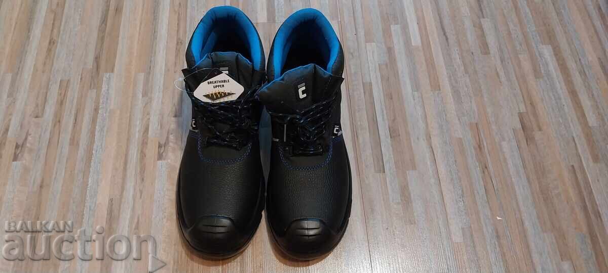 Εργατικά χειμερινά παπούτσια