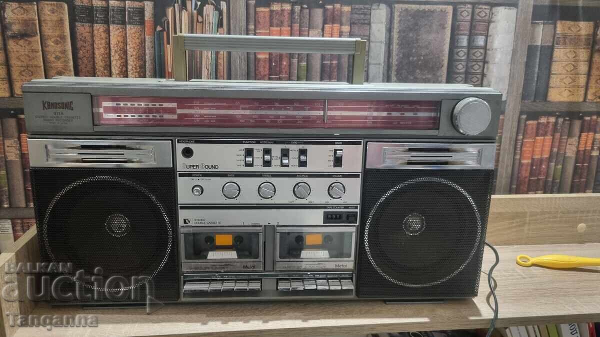 Μεγάλο κασετόφωνο