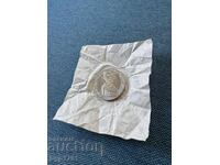 2 Leva 1981 Republic, PF