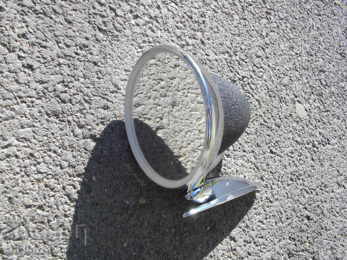 OGLINDĂ AUTO RETRO cu preț 45.00 BGN | € 23.01