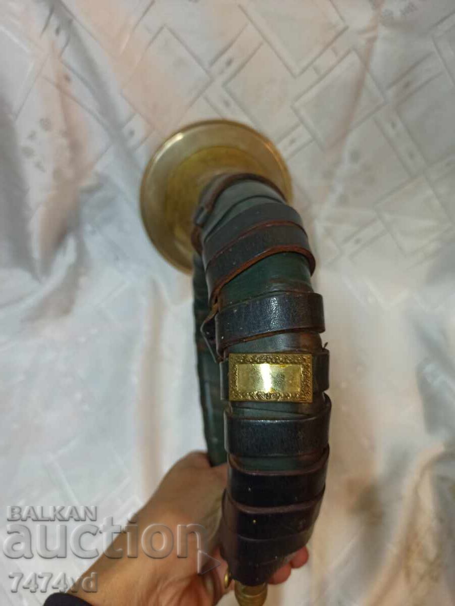 Delivery of Authentic hunting horn, working Furst Pless with leather