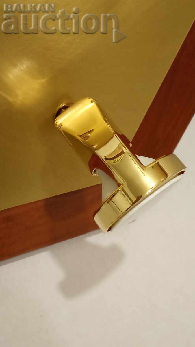 Λάμπα οροφής με σποτάκια με τιμή 75.00 BGN | € 38.35