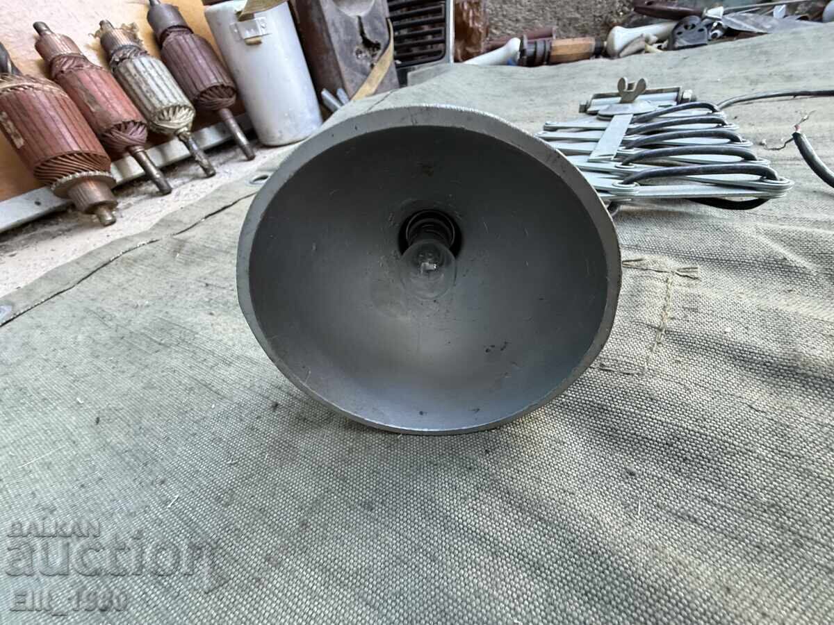 Auction  Harmonica Lamp