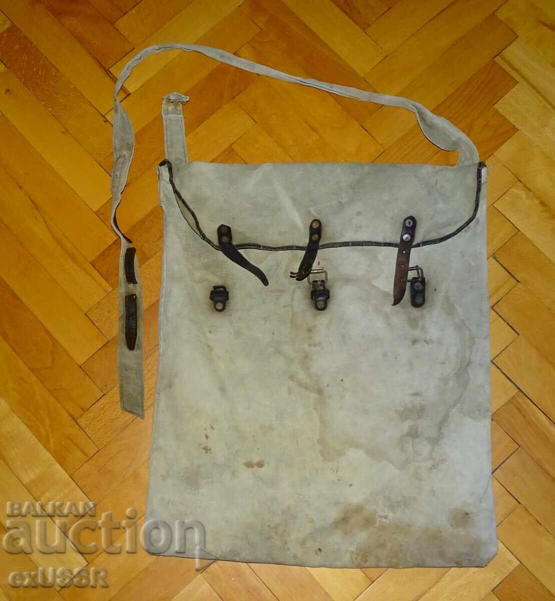 Πολύ παλιά στρατιωτική τσάντα/σακίδιο, σκισμένη, τσάντα PSV (Πρώτου Παγκοσμίου Πολέμου) Β' ΠΠ (Δευτέρου Παγκοσμίου Πολέμου)