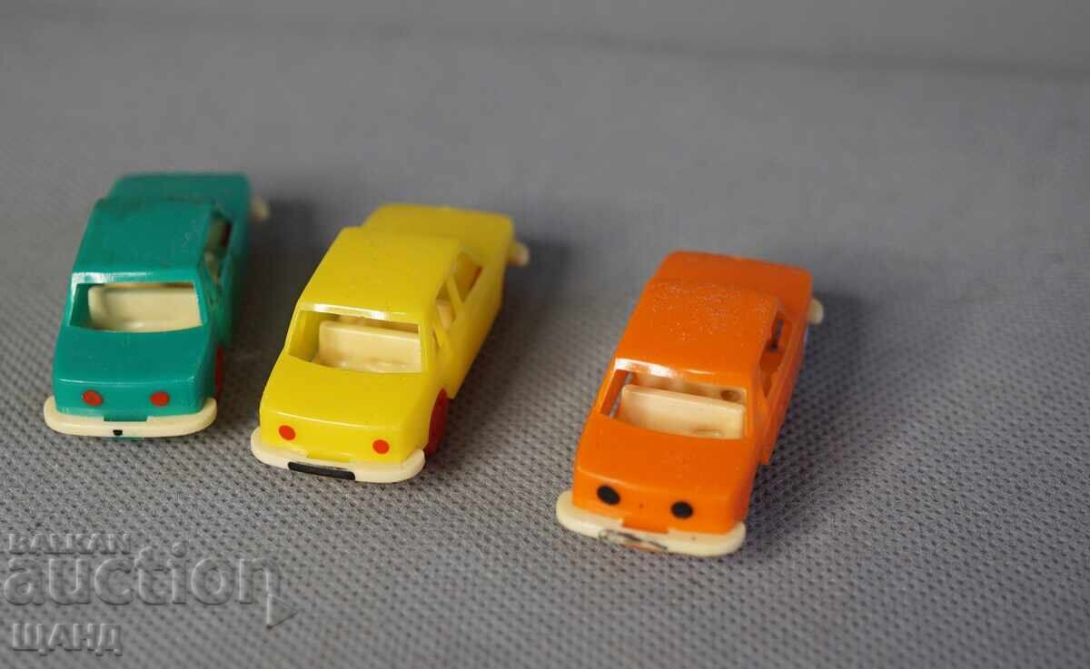 Livrarea Wartburg 3 Jucării vechi de plastic model mașină Wartburg Livrarea Wartburg 3 Jucării vechi de plastic model mașină Wartburg
