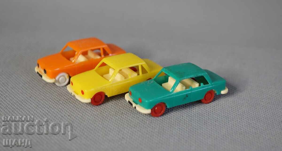Wartburg 3 Jucării vechi de plastic model mașină Wartburg Wartburg 3 Jucării vechi de plastic model mașină Wartburg