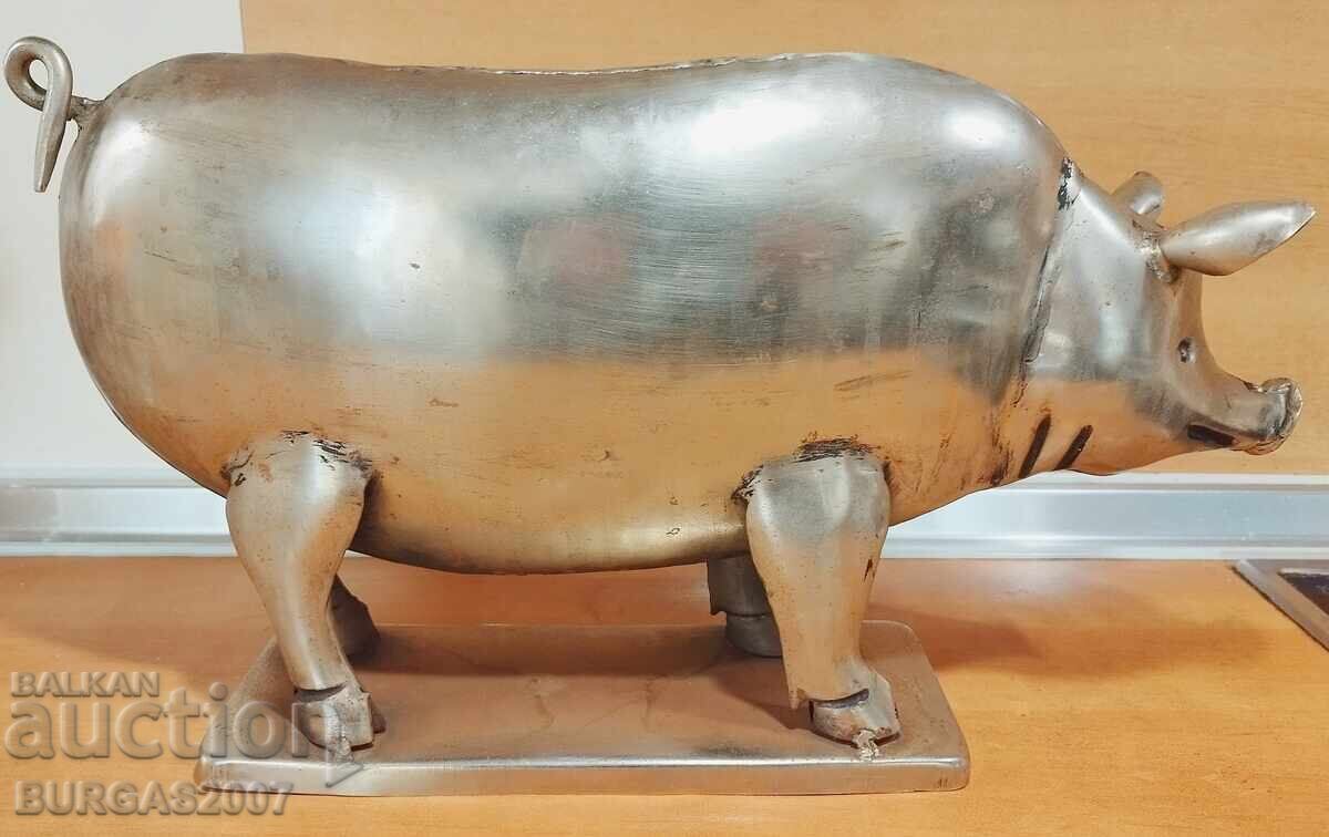 Стара метална фигура, прасе с цена 80.00 лв. | € 40.90 Стара метална фигура, прасе с цена 80.00 лв. | € 40.90