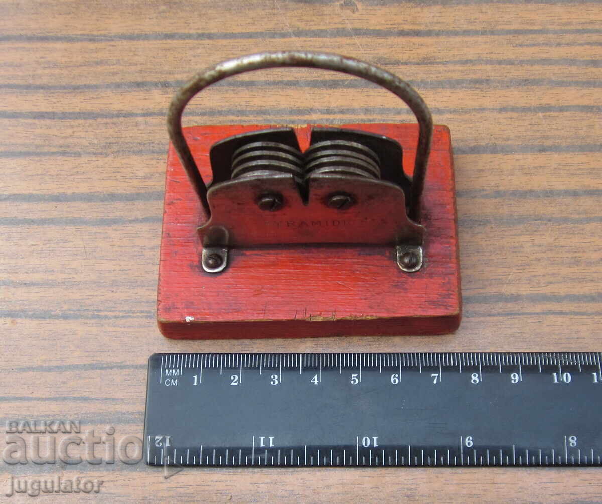 PYRAMID DRGM Antique German Knife Sharpener - 7
