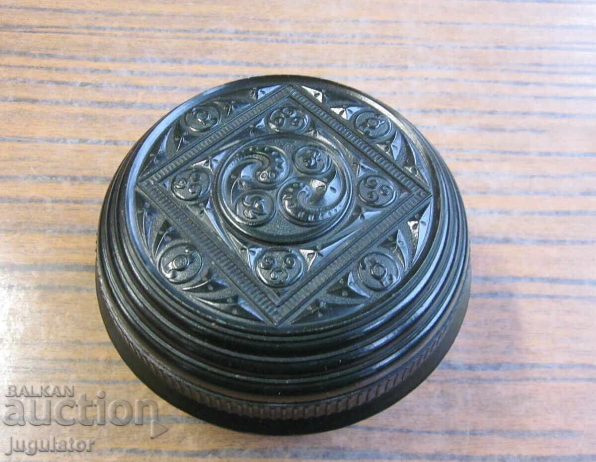 Kingdom of Bulgaria antique bakelite box jewelry box with price 35.00 BGN | € 17.90 Kingdom of Bulgaria antique bakelite box jewelry box with price 35.00 BGN | € 17.90
