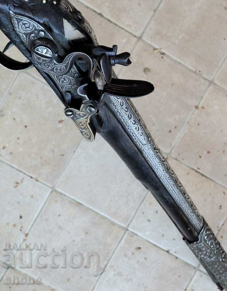 Delivery of Flintlock pistol, rifle, shishane (a type of rifle), boylia (a type of rifle), flintlock rifle Delivery of Flintlock pistol, rifle, shishane (a type of rifle), boylia (a type of rifle), flintlock rifle