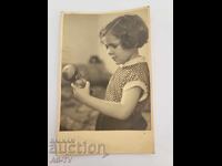 Fotografie veche Fetiță cu jucărie