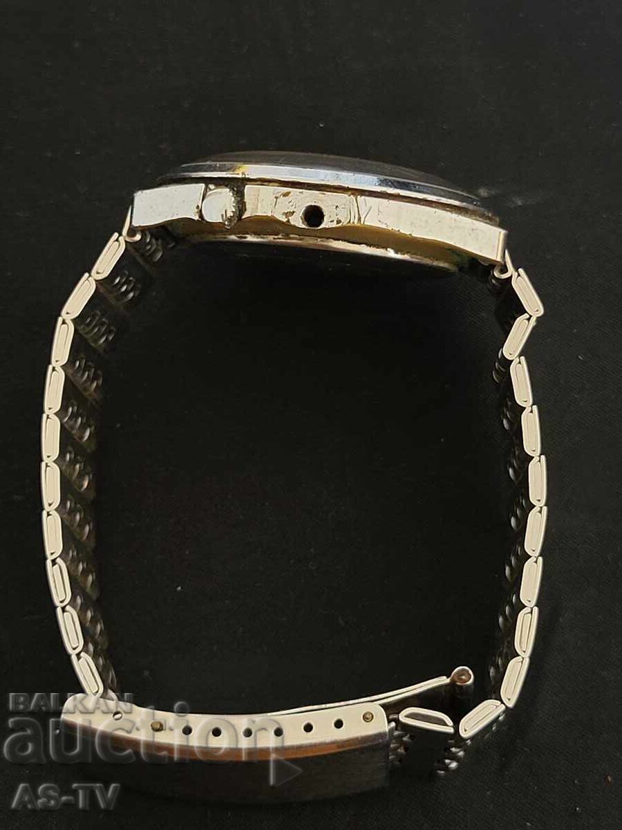 Аукцион Часовник Ракета календар за ремонт