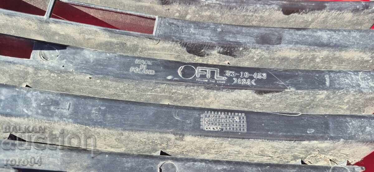 Auction  GOLF 5 / GOLF V - HALOGEN GRILLES