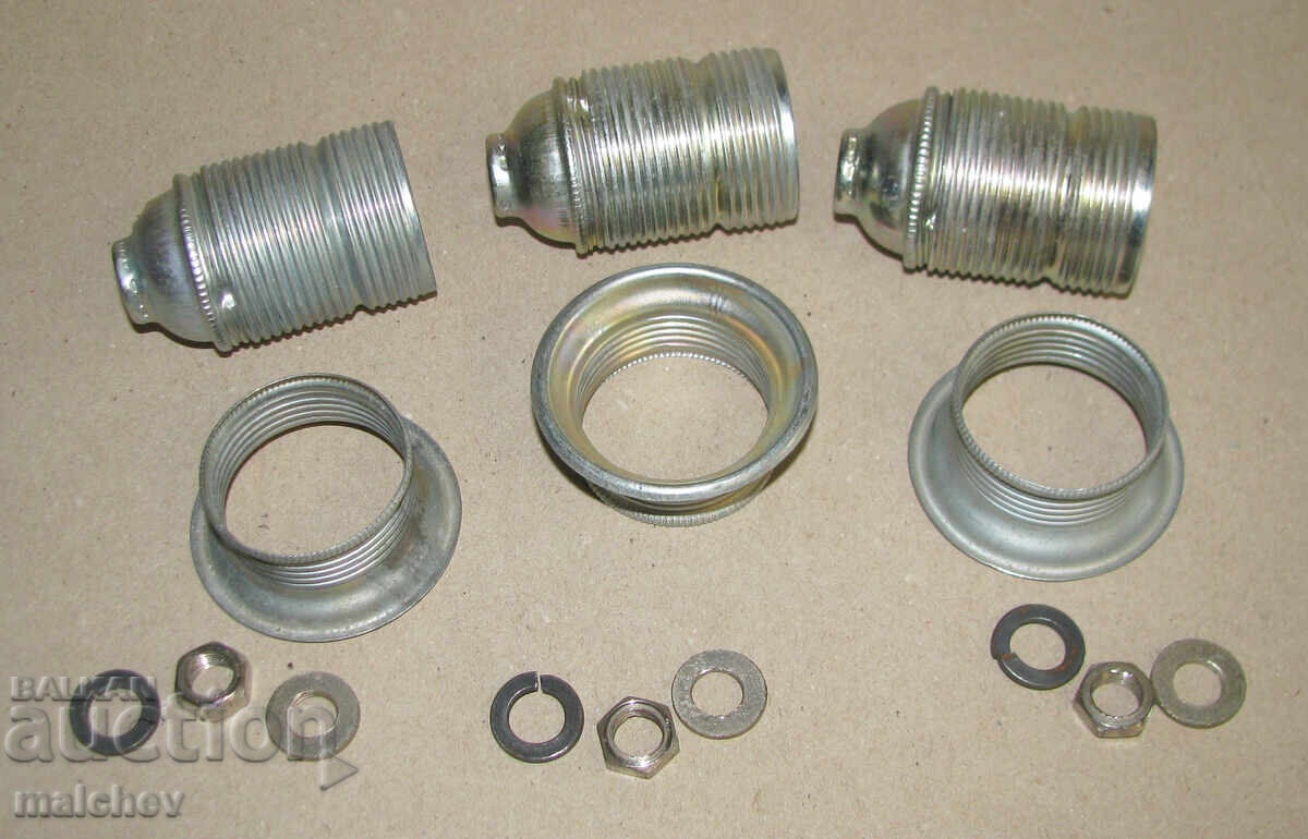 Delivery of Lot of 3 metal chandelier sockets, excellent condition, with washers and cups Delivery of Lot of 3 metal chandelier sockets, excellent condition, with washers and cups