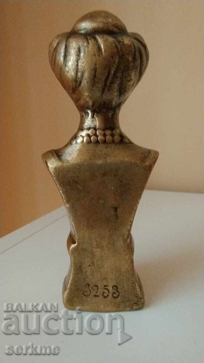 Δημοπρασία Χάλκινη φιγούρα Δημοπρασία Χάλκινη φιγούρα