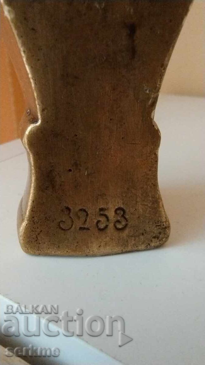 Χάλκινη φιγούρα - 7 Χάλκινη φιγούρα - 7