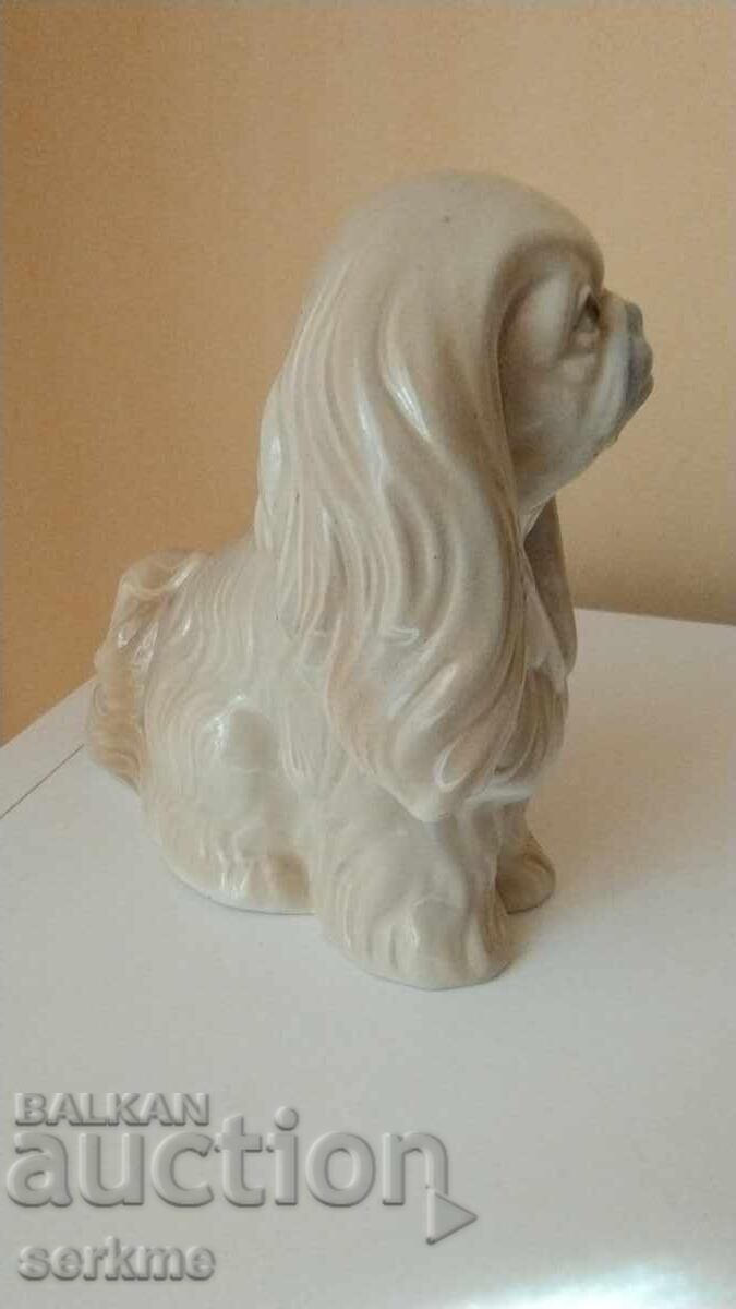 Livrarea Figurină de porțelan