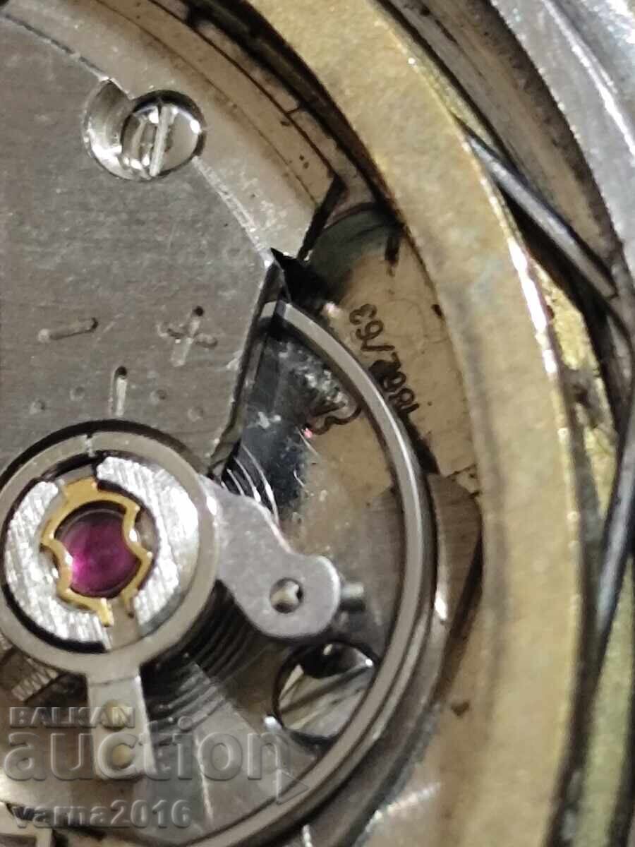 ⌚️✨ Vintage ZentRa Safari Automatic Watch – Retro Classic with price 40.00 BGN | € 20.45 ⌚️✨ Vintage ZentRa Safari Automatic Watch – Retro Classic with price 40.00 BGN | € 20.45