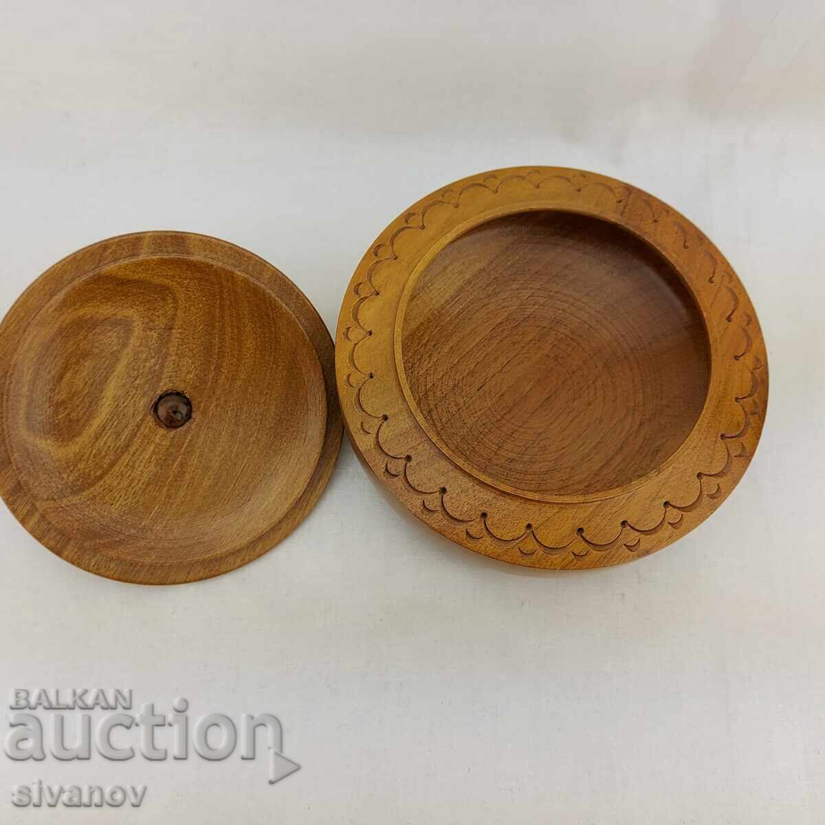 Delivery of Beautiful old carved wooden jewelry box #2691