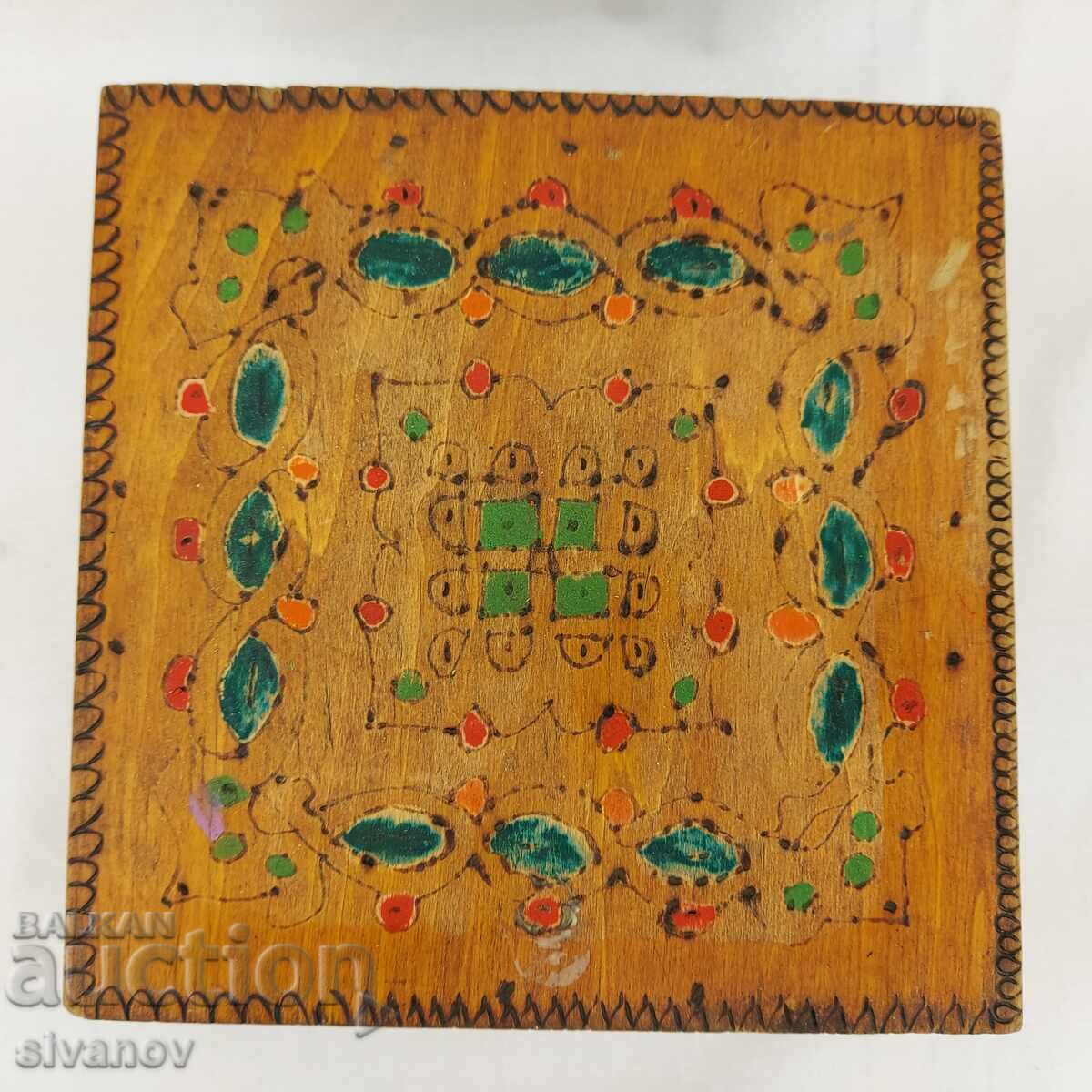 Cutie veche de lemn pentru bijuterii #2693 cu preț 14.99 BGN | € 7.66