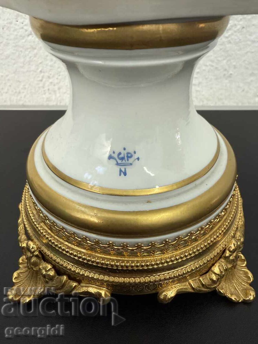 Porcelain bust of a woman - Capodimonte. No. 7511 - 6