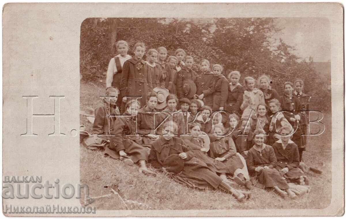 1918 ΠΑΛΙΑ ΦΩΤΟΓΡΑΦΙΑ ΣΟΦΙΑ ΚΝΙΑΖΕΒΟ ΟΜΑΔΑ ΓΥΜΝΑΣΙΩΤΩΝ Ε546 1918 ΠΑΛΙΑ ΦΩΤΟΓΡΑΦΙΑ ΣΟΦΙΑ ΚΝΙΑΖΕΒΟ ΟΜΑΔΑ ΓΥΜΝΑΣΙΩΤΩΝ Ε546