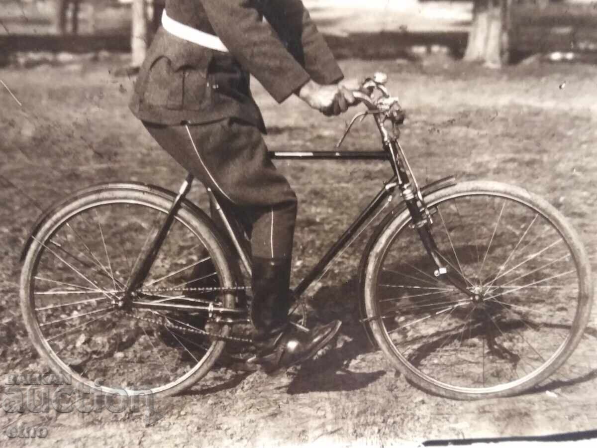 ΒΑΣΙΛΙΚΗ ΦΩΤΟΓΡΑΦΙΑ, ΣΤΟΛΗ, ΣΠΑΘΙ, ΠΟΔΗΛΑΤΟ, ΤΡΟΧΟΣ με τιμή 20.00 BGN | € 10.23 ΒΑΣΙΛΙΚΗ ΦΩΤΟΓΡΑΦΙΑ, ΣΤΟΛΗ, ΣΠΑΘΙ, ΠΟΔΗΛΑΤΟ, ΤΡΟΧΟΣ με τιμή 20.00 BGN | € 10.23