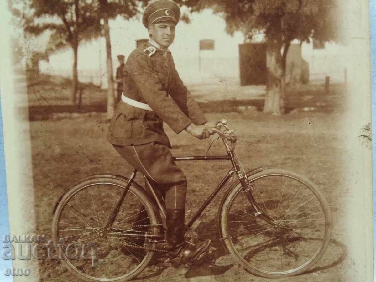 ΒΑΣΙΛΙΚΗ ΦΩΤΟΓΡΑΦΙΑ, ΣΤΟΛΗ, ΣΠΑΘΙ, ΠΟΔΗΛΑΤΟ, ΤΡΟΧΟΣ με τιμή 15.00 BGN | € 7.67 ΒΑΣΙΛΙΚΗ ΦΩΤΟΓΡΑΦΙΑ, ΣΤΟΛΗ, ΣΠΑΘΙ, ΠΟΔΗΛΑΤΟ, ΤΡΟΧΟΣ με τιμή 15.00 BGN | € 7.67