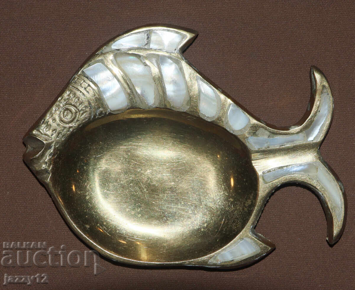 Δημοπρασία Μικρό διακοσμητικό ορειχάλκινο σταχτοδοχείο ψάρι