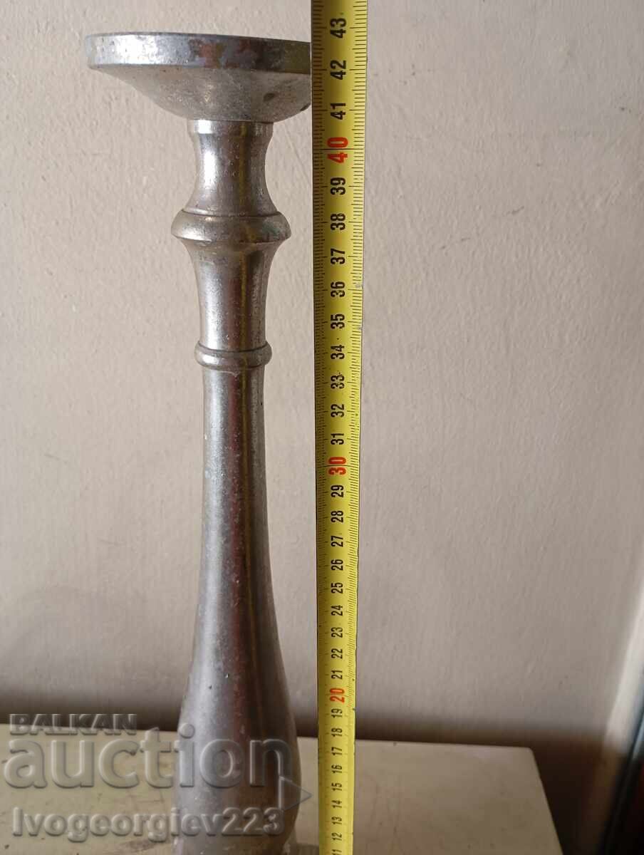 Delivery of Metal candle holder