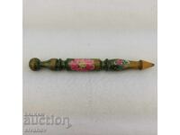 Vechi creion de lemn lucrat manual cu motive florale #2713