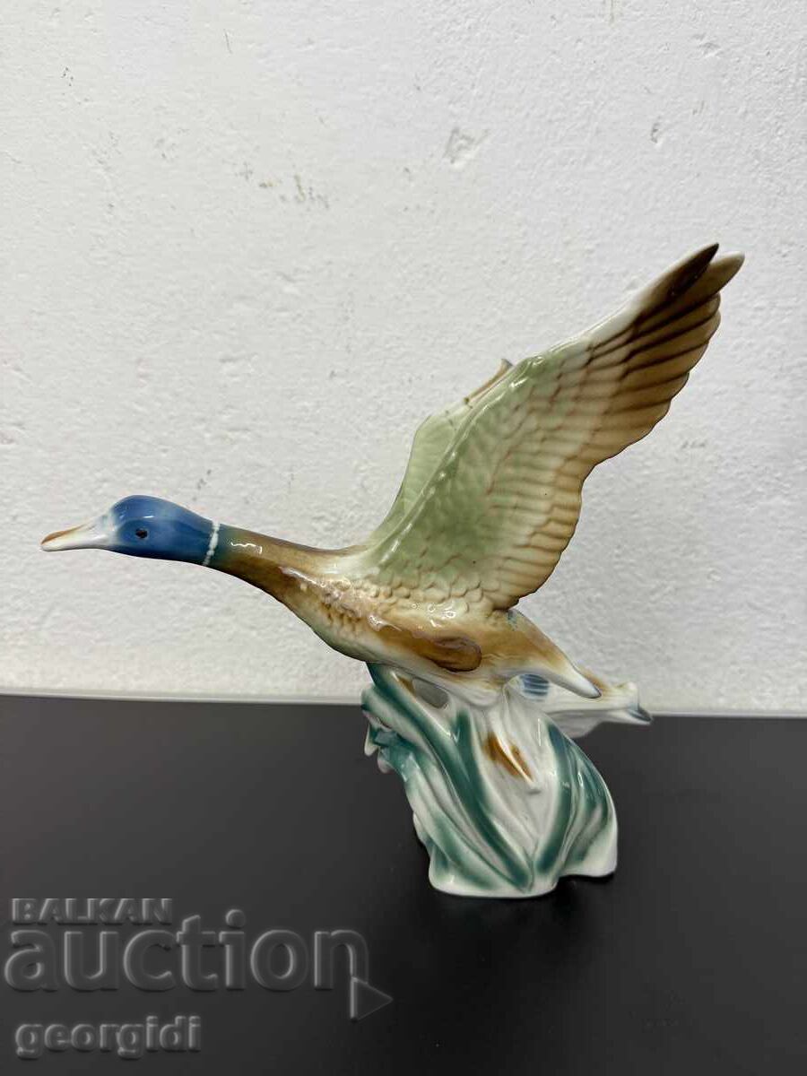 Доставка на Румънска порцеланова фигура на диви патици. №7514