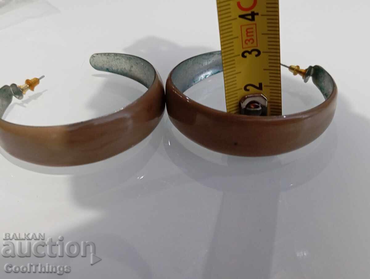 Cercei vechi cu preț 0.01 BGN | € 0.01 Cercei vechi cu preț 0.01 BGN | € 0.01