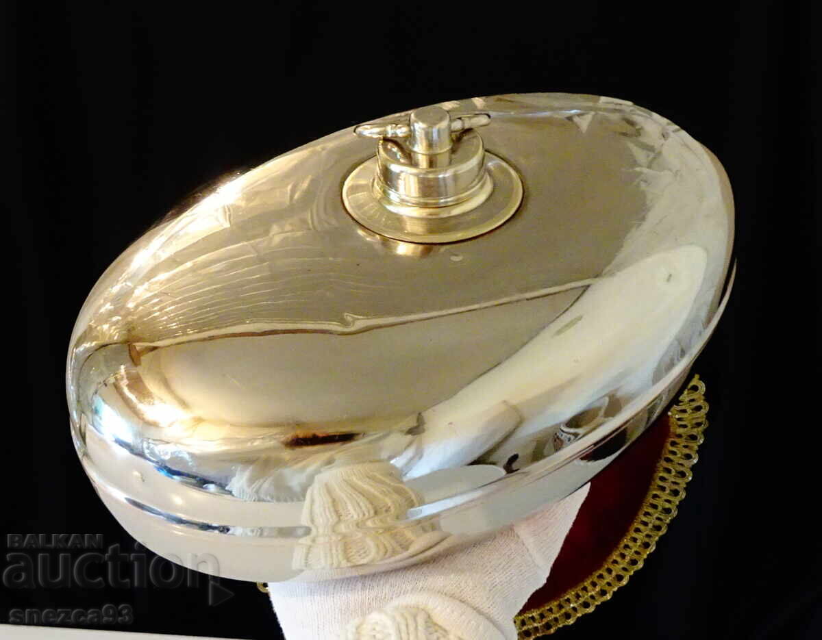 Ασημένιο χάλκινο μπουκάλι νερού, παγούρι, κάσα, καθαρό κόκκινο με τιμή 76.00 BGN | € 38.86