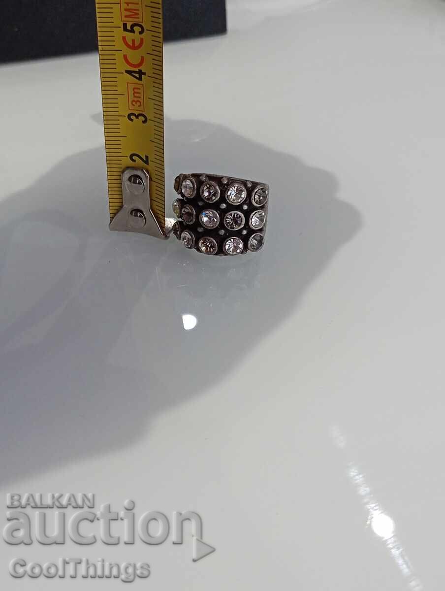 Un inel vechi - 5 Un inel vechi - 5