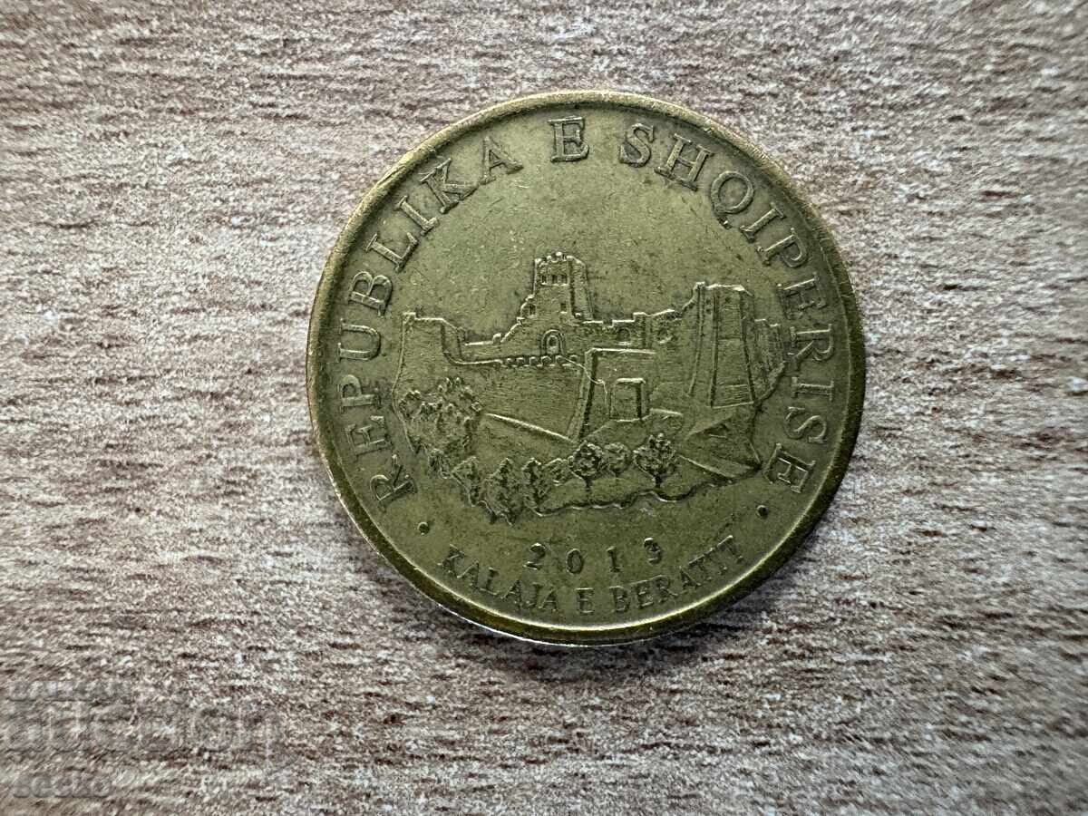 Αλβανία - 10 Λέκα (2013) με τιμή 1.40 BGN | € 0.72